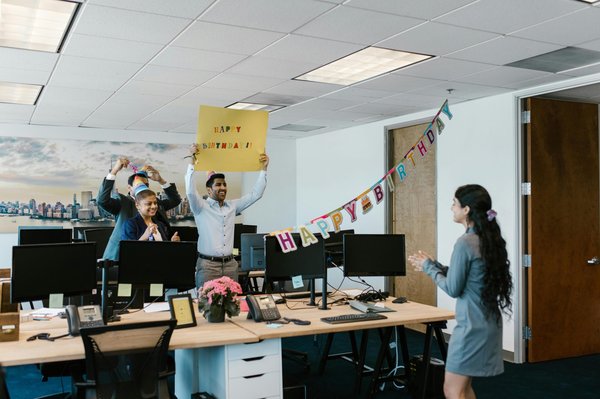 Célébration d'entreprise : idées pour une publication mémorable